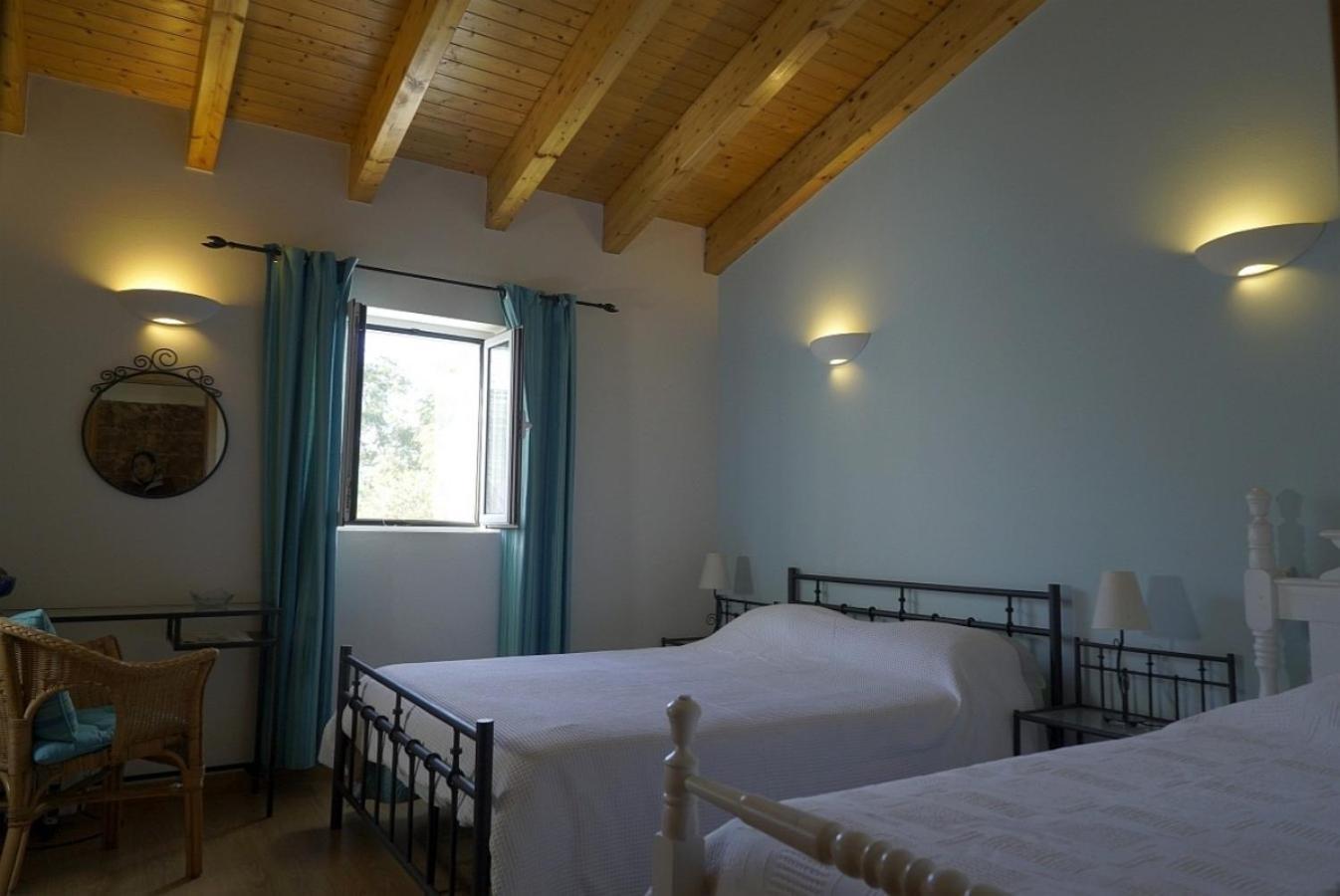 Bed and Breakfast Madrugada Évora Esterno foto